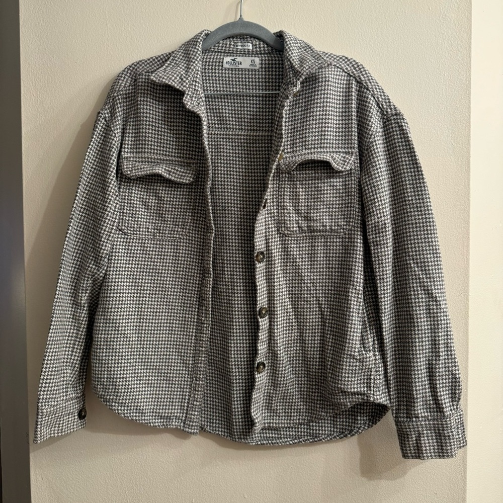 Hollister Women’s Grey White Houndstooth Boyfriend Flannel Button Down Size XS